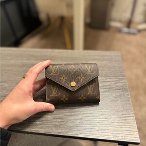 Louis Vuitton Victorian Wallet